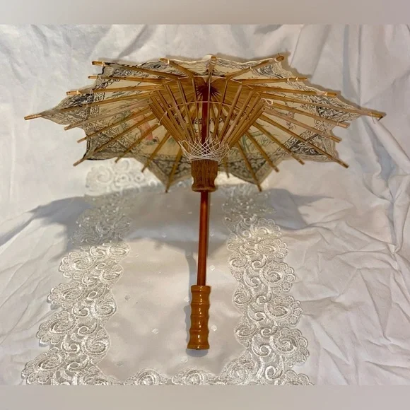 Authentic Vintage handmade Small Asian Art paper wood‎ shaft umbrella - Picture 5 of 11